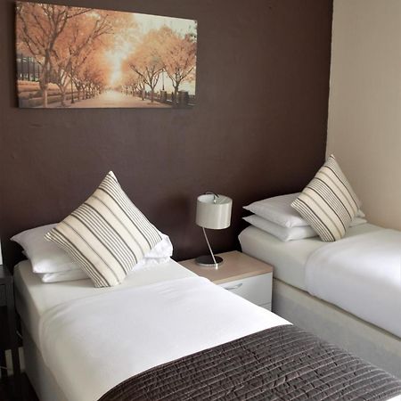 Kipps Backpackers Canterbury Exteriör bild