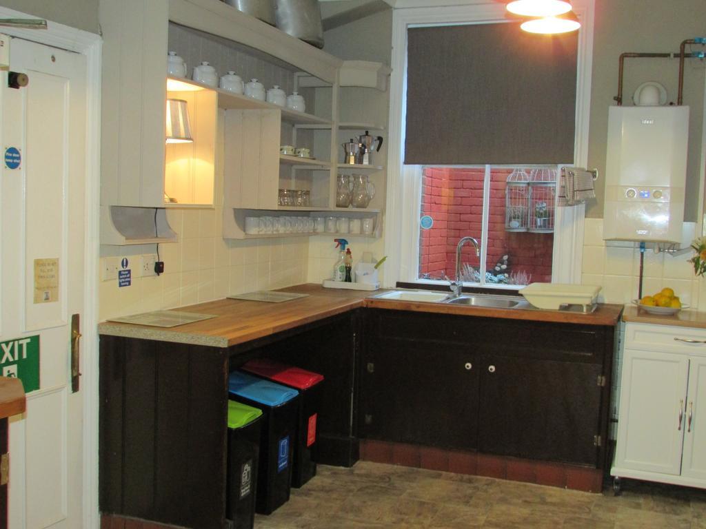 Kipps Backpackers Canterbury Exteriör bild