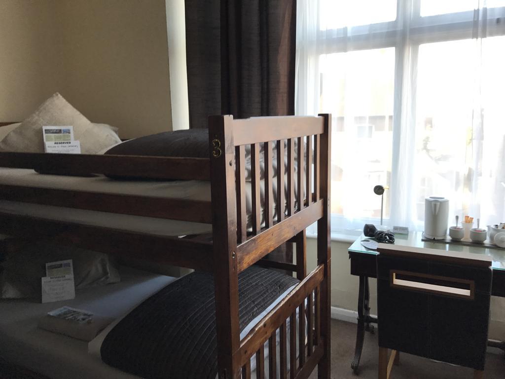 Kipps Backpackers Canterbury Exteriör bild
