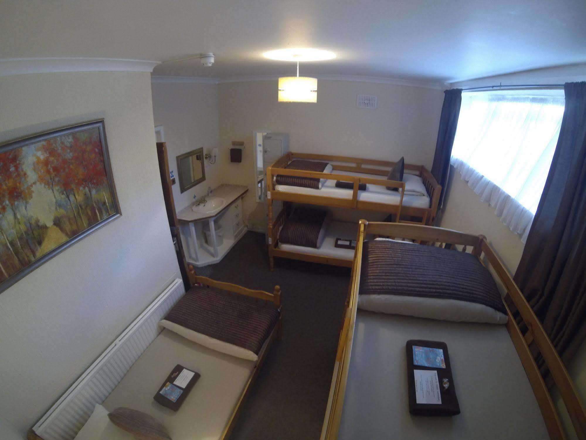 Kipps Backpackers Canterbury Exteriör bild