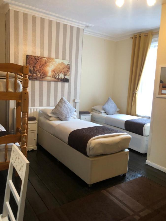 Kipps Backpackers Canterbury Exteriör bild