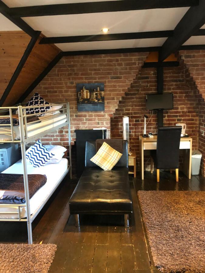 Kipps Backpackers Canterbury Exteriör bild